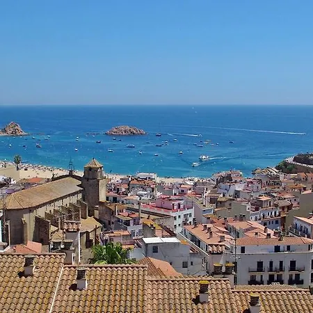 Lets Holidays Terrace La Guardia Apartment